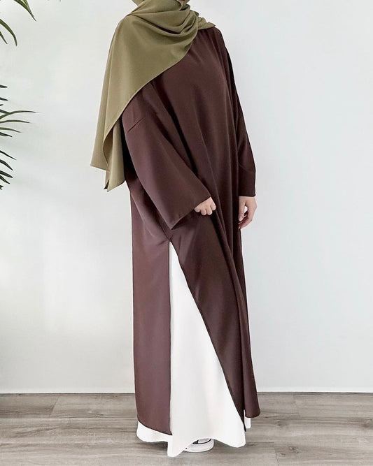 Abaya Chic Moderne 2 piece – Silhouette Longue Élégante Marron