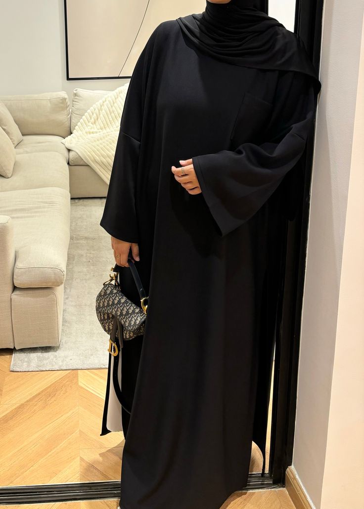 Abaya Chic Moderne 2 piece  – Silhouette Longue Élégante Noir